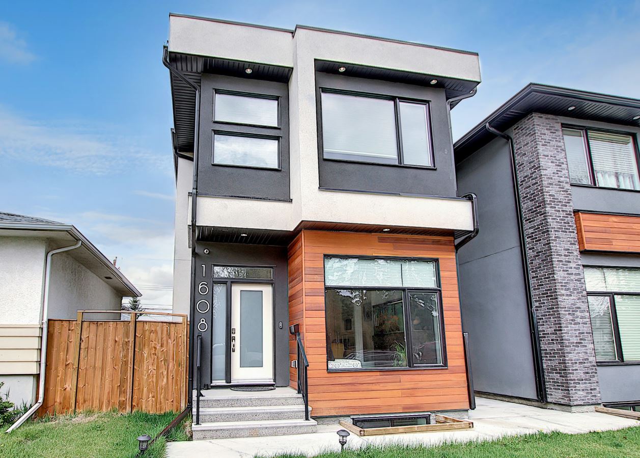 Calgary Custom Inner City Home Builder