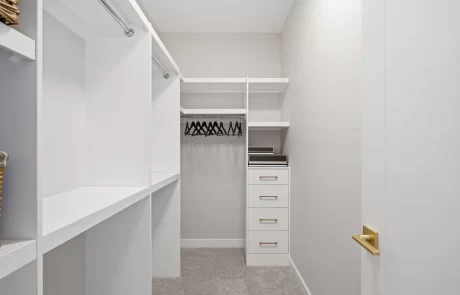 Custom Infill in North Haven Calgary – closet 1